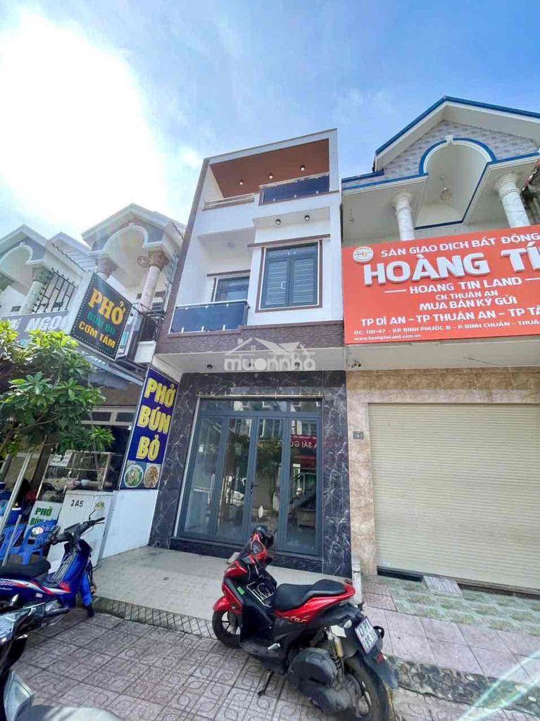 Nhà 1 lầu 1 trệt bình chuẩn,gần ngã tư miễu ông cù,nội thất cơ bản