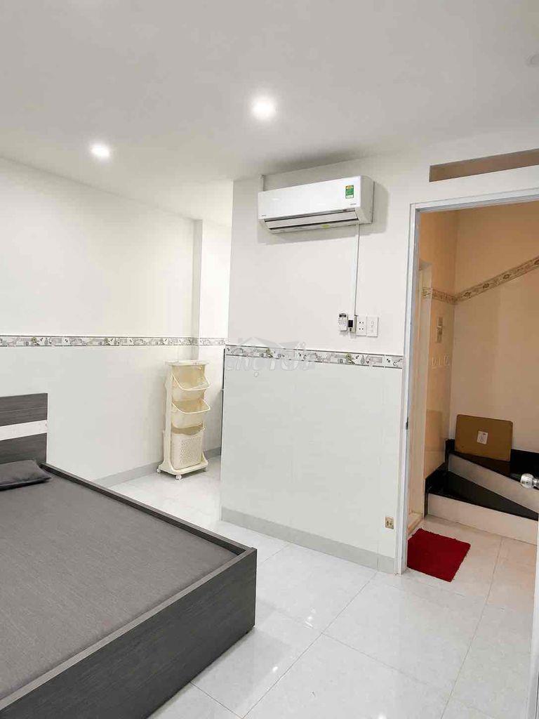 Hoa hồng 1% nhờ a,ce chạy phụ 🏡 bán nhà hẻm cách mạng tháng 8 - 4