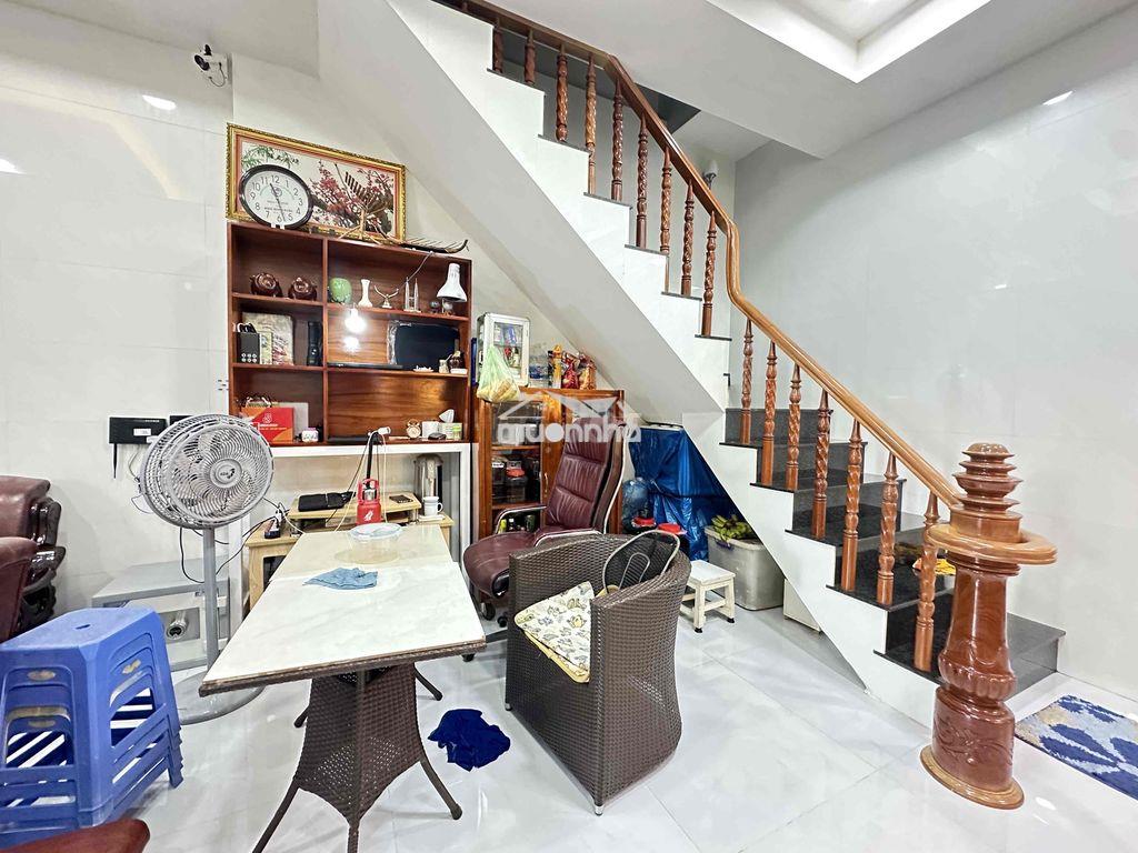 Hẻm ô tô - 55m2 - nhà mới xây - vuông vức - hà huy giáp - quận 1 - 4