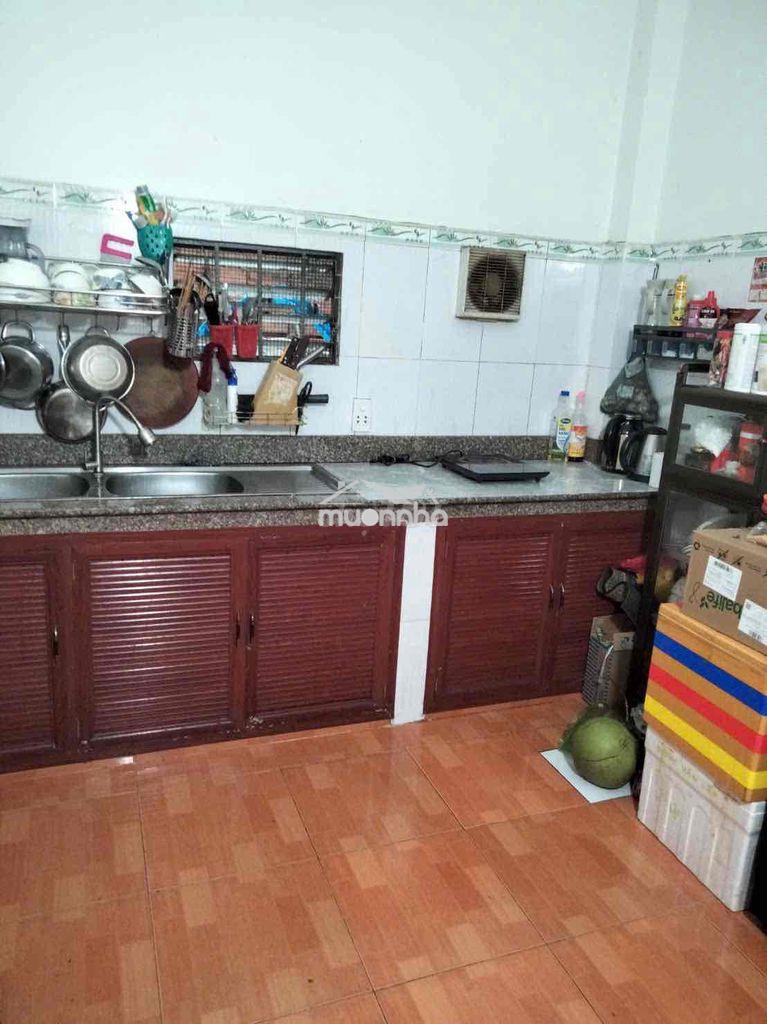 Cho thuê nhà 1 lầu 1 trệt 60m2, 2pn, 2wc đông hoà. 5tr - 2