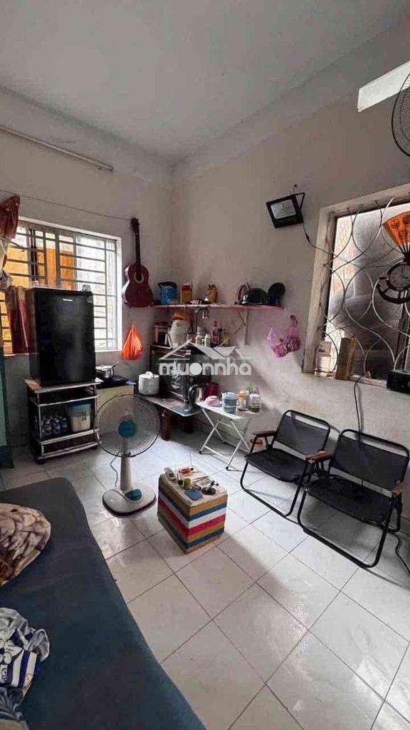 Chính chủ bán chung cư  350/ 15  lđt p6