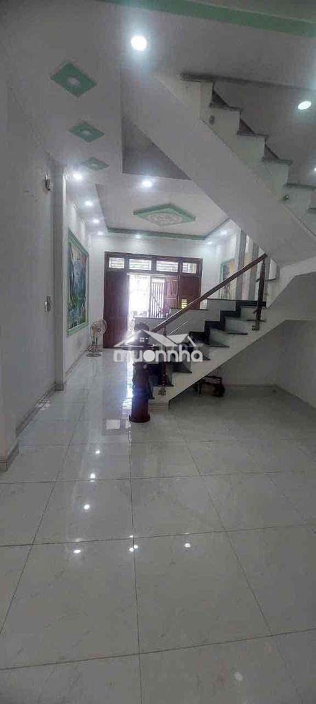 Bán nhà 2 lầu 1/ tx 22 thới an q12 hẻm 6m dt 53, 5m 4p ngủ giá 4ty7 - 2