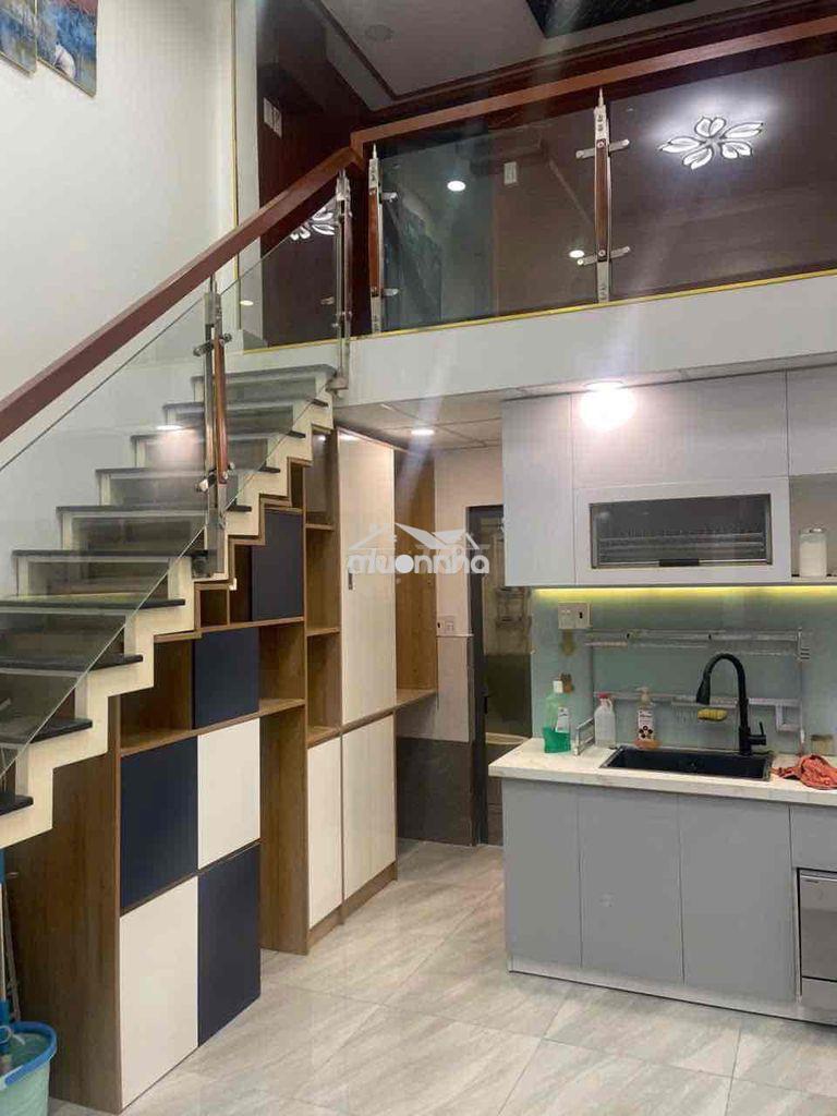 Cho thuê nhà mới, có nội thất cơ bản
