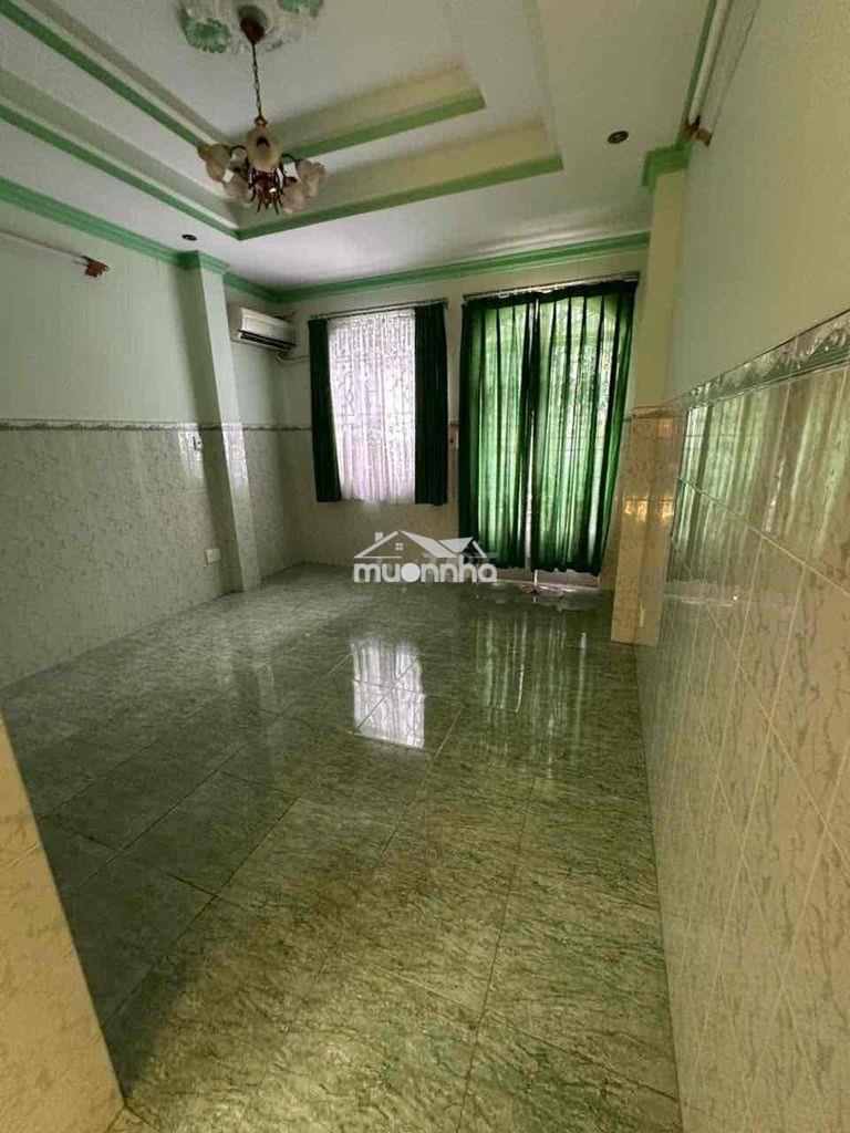 Nhà nguyên căn hxh gần chợ thiếc - 3