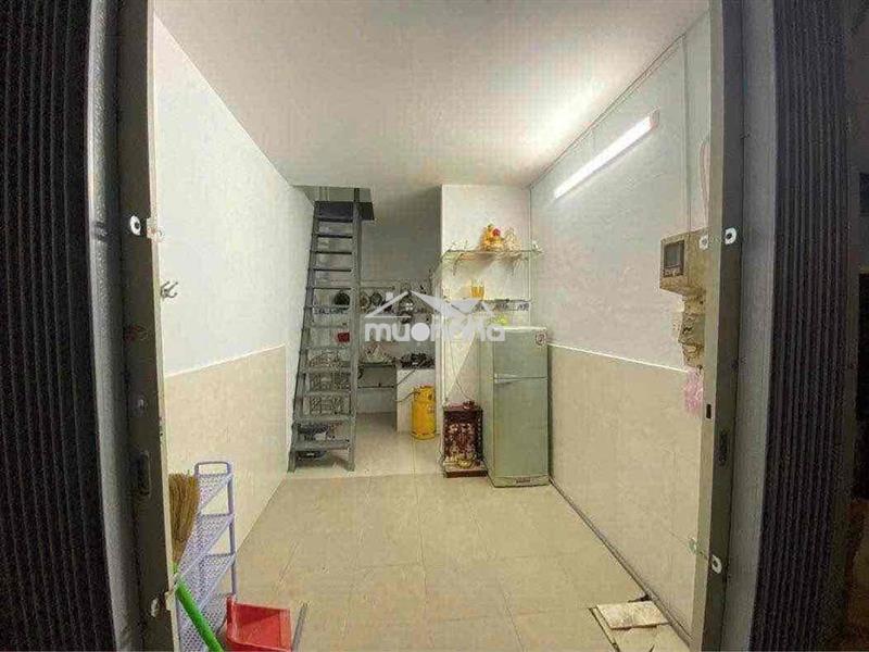 Nhà bán 2 lầu đường nguyễn văn luông quận 6