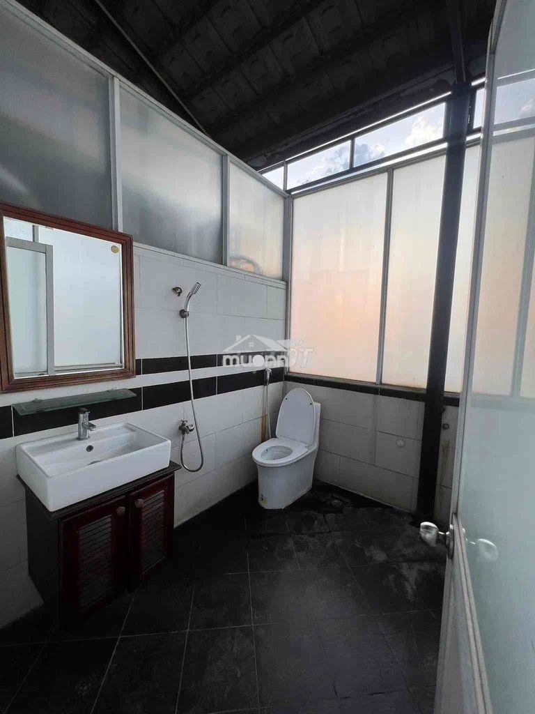 Nguyên căn mt hoàng sa làm văn phòng cty, kinh doanh, chdv - 3
