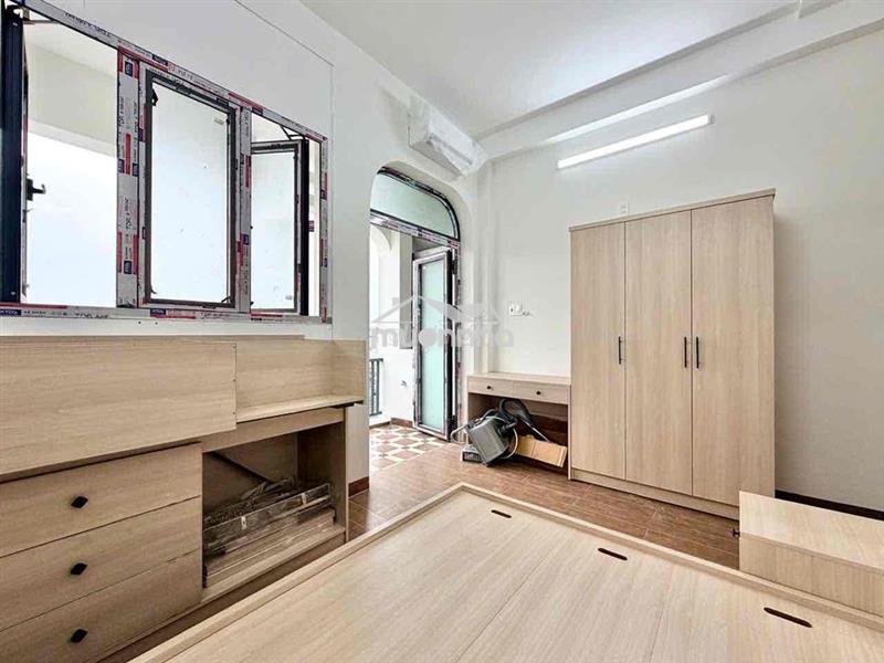 Phòng mới cực đẹp- bancol lớn full nội thất lê văn thọ, 4tr/ tháng