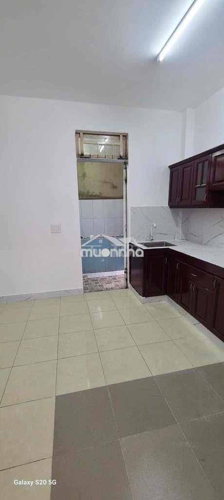 Nhà măt tiền đường số 4, p11, .  4m x 20m , đúc 4 tấm . 14tr/ tháng - Ảnh 4