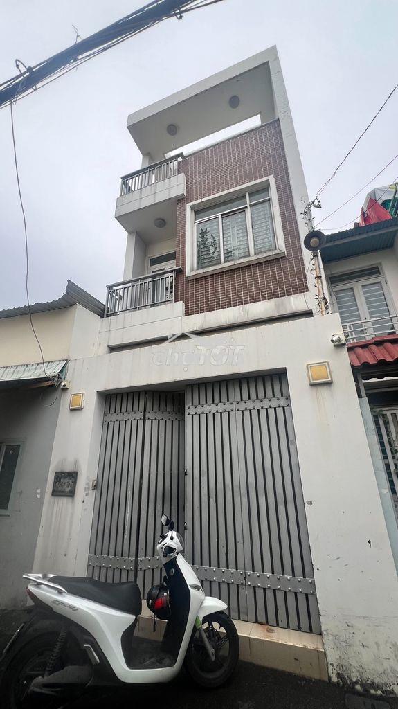Bán nhà hẻm oto xe 16 chổ vô thoải mái đường phạm văn bạch