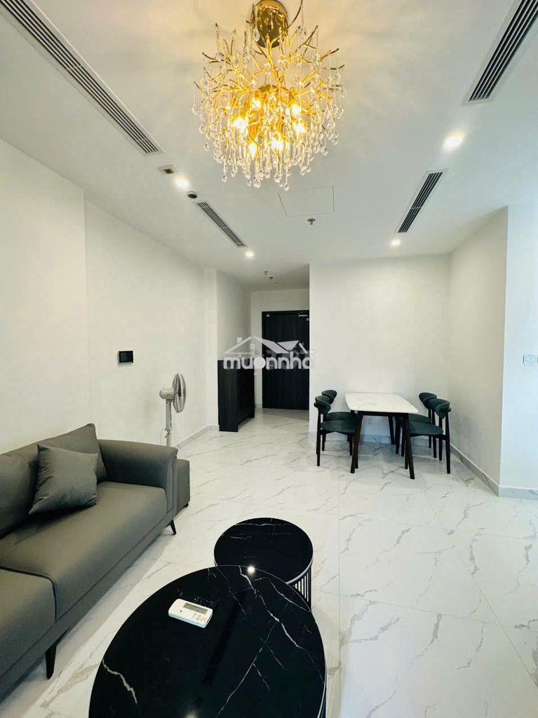 The opus one cho thuê 2pn full luxury - view bể bơi vô cực