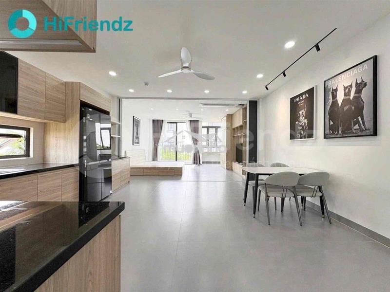 🔥 Căn hộ 1 phòng ngủ bancol rộng 45m2, ngay tại quận 10 🔥