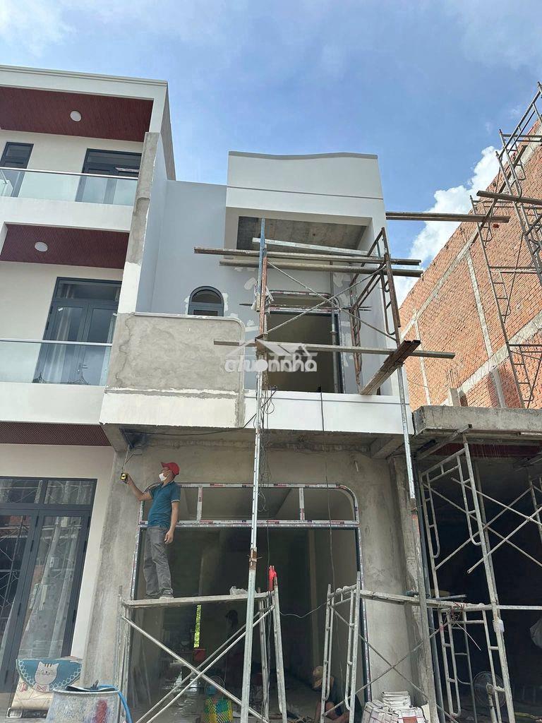 Bán nhà thủ dầu một, 120m2, đường xe hơi, gần bệnh viện hoàn mỹ - 3