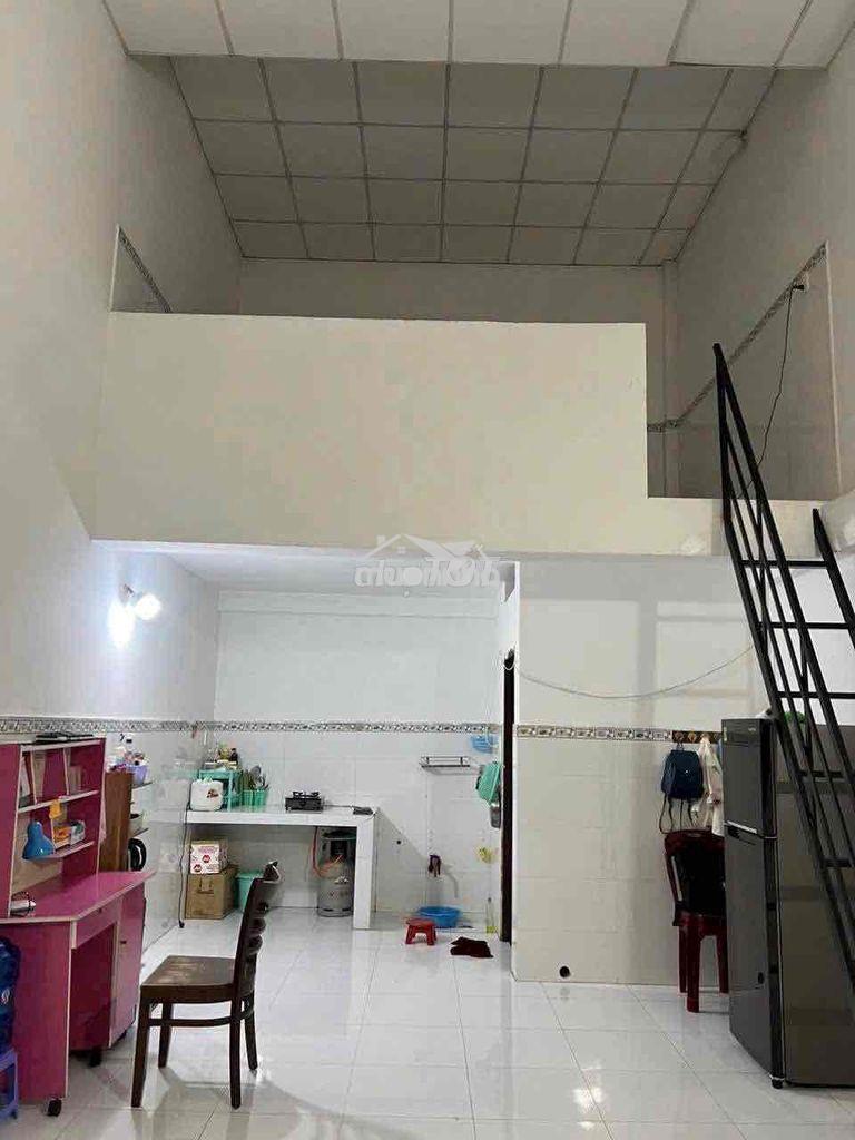 Cho thuê mặt bằng để ở hoặc kinh doanh đối diện cổng sau đại nam. - Ảnh 2