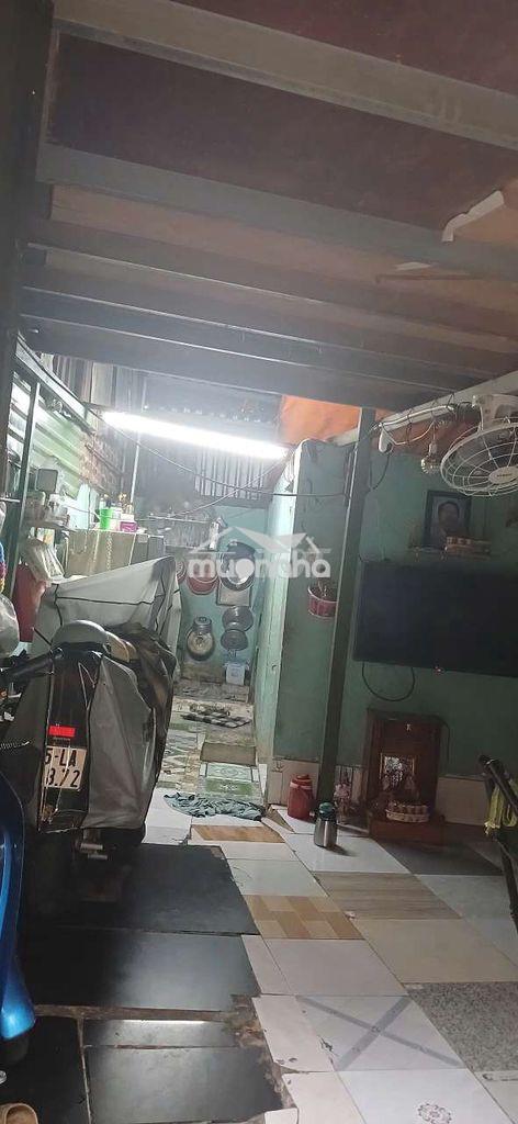Bán nhà cấp 4, có gác lửng, 1 phòng ngủ, gần chợ dĩ an 2 - Ảnh 3