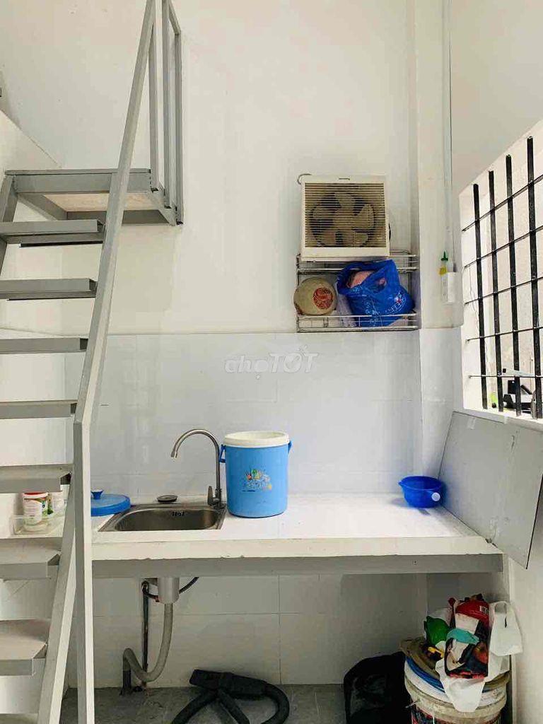 Nhà nhỏ xinh trệt, lầu, gác - Ảnh 2