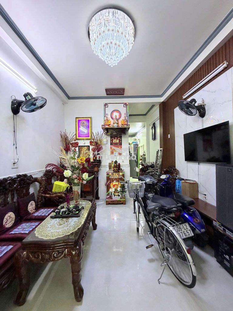 Nhà chính chủ 4 tầng sát mặt tiền bùi minh trực