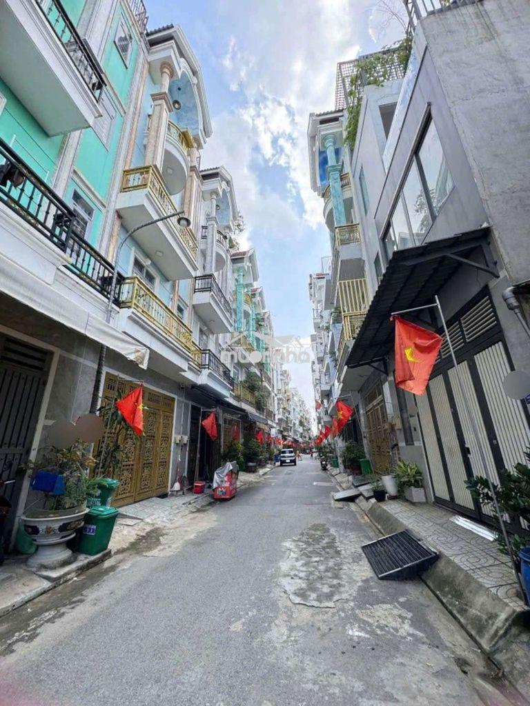 Nhà đẹp bhhb, bình tân. 5x12, 4 tầng.  5pn, 6wc. giá:  12 triệu.