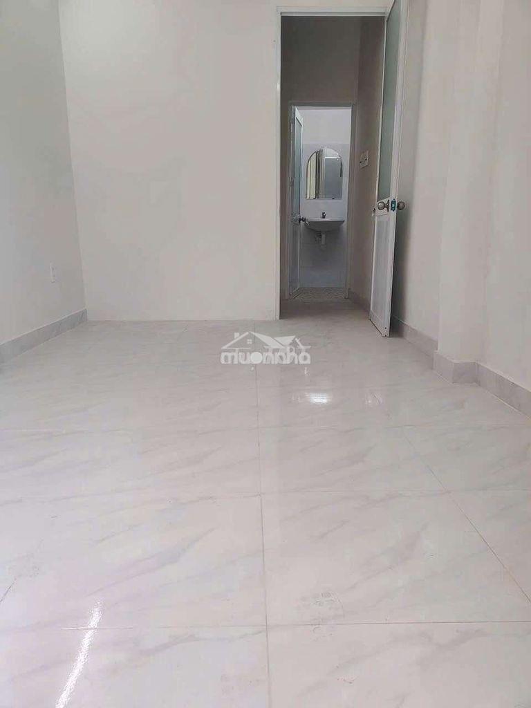 Nhà 1 trệt 2 lầu 3x7m 2 phòng 2 wc hẻm trần quang khải - 2