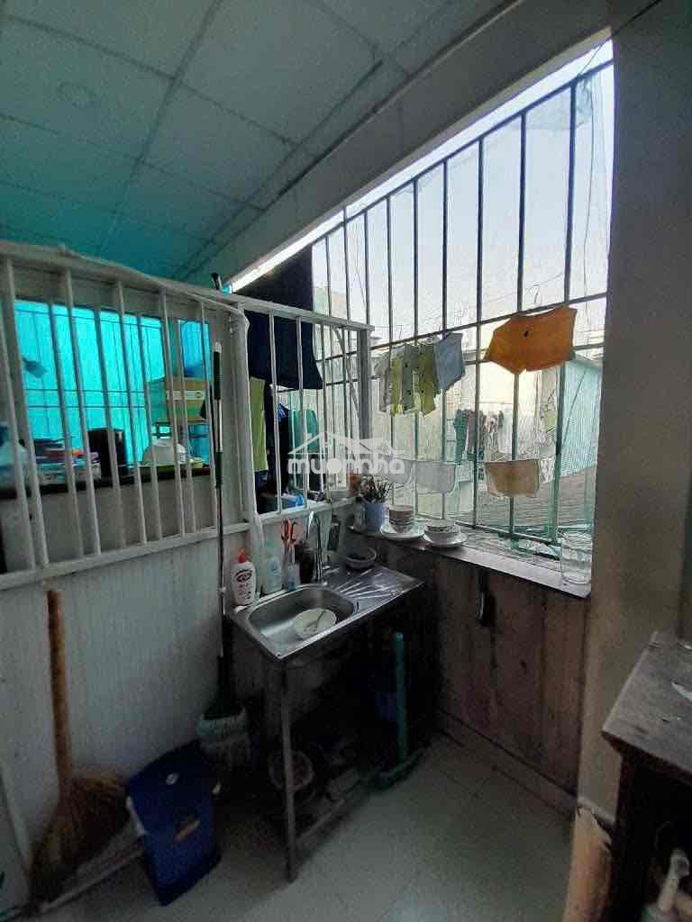 Nhà gần các khu tiện ich