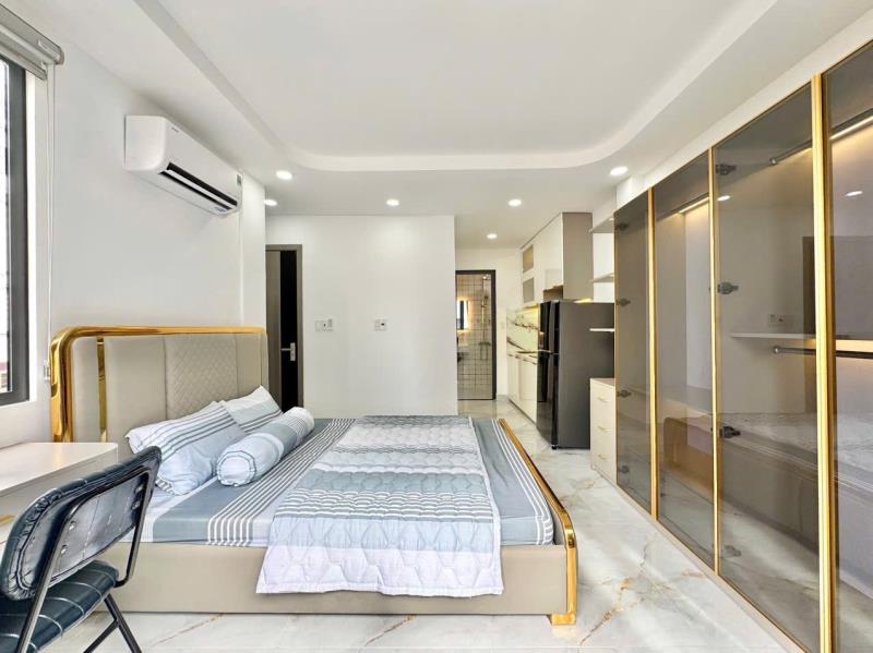 Phòng ban công_máy giặt riêng_thang máy- gần phạm văn đồng, cách đại học công nghiệp và vlu cs3 500m. - Ảnh 4