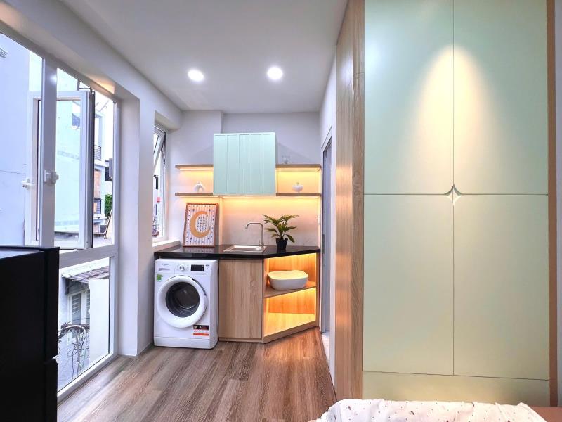 Phòng trọ mới cửa sổ thoáng máy giặt riêng bếp xa siêu đẹp đường huỳnh văn bánh gần ufm, ueh, đại học sư phạm tiện qua quận 1, quận 3 - Ảnh 2