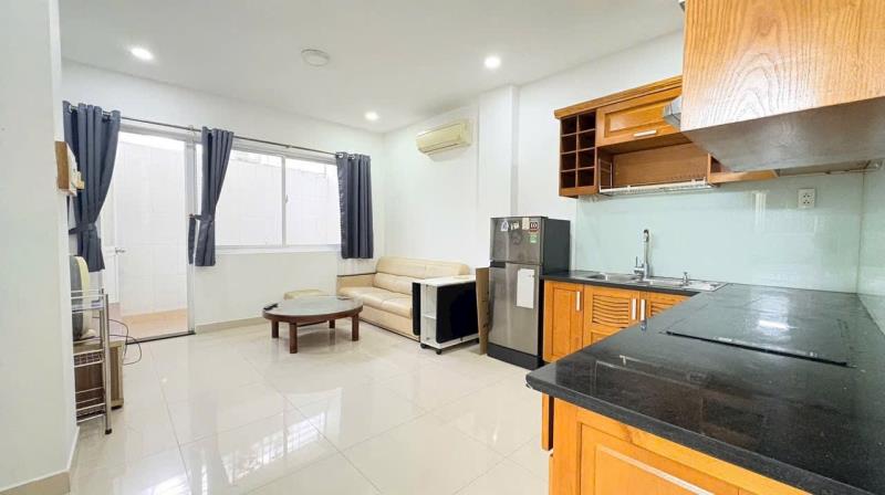 Cho thuê 2pn ban công rộng 70m2 mới | ngay cv lê văn tám - chợ tân định ở 3 - 5 người thoải mái - Ảnh 2
