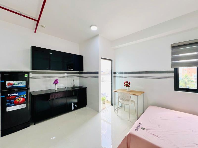 Cho thuê phòng ban công full nội thất gần emart phan văn trị - Ảnh 4