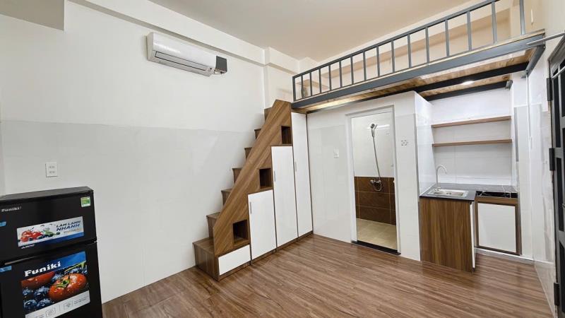 Cho thuê duplex mới gác cao ban công sân trước rộng 50m2 toà thang máy bùi hữu nghĩa gần hàng xanh tiện qua quận 1 , quận 2