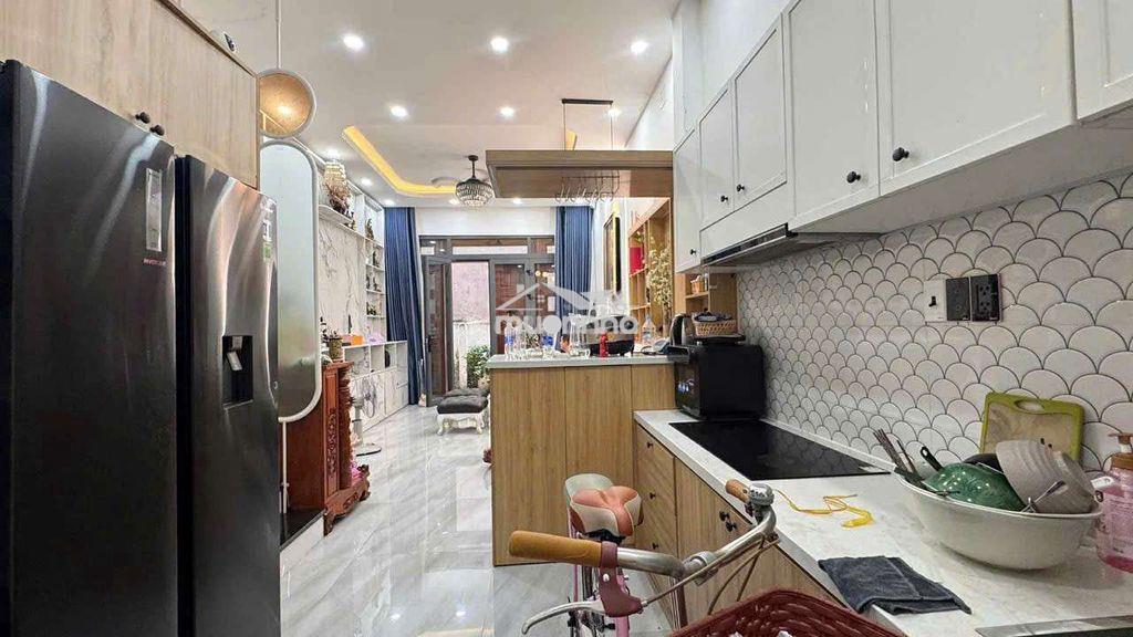 Nhà mới sạch sẽ full nội thất - Ảnh 2