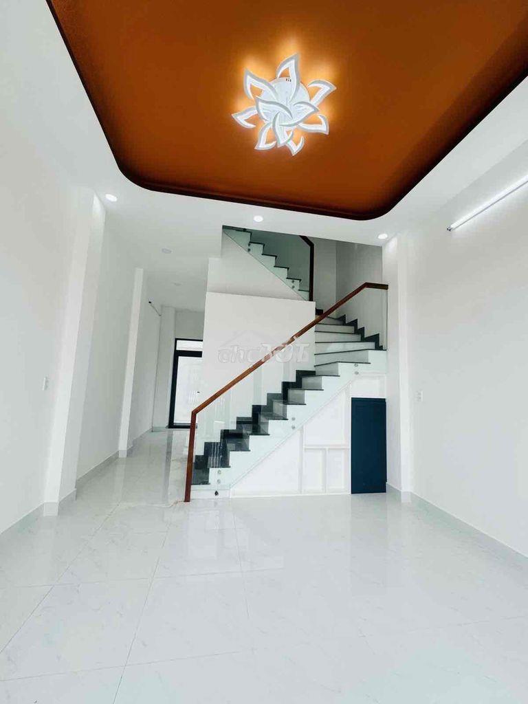 Nhà 3 tầng hẻm xe tải sát vinhome chỉ 4.39 tỷ - Ảnh 2
