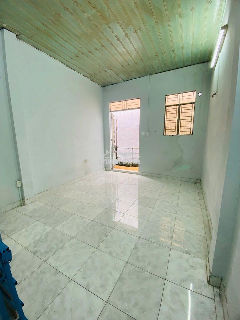 Nguyên căn 1 trệt 1 lầu hẻm 417 quang trung 