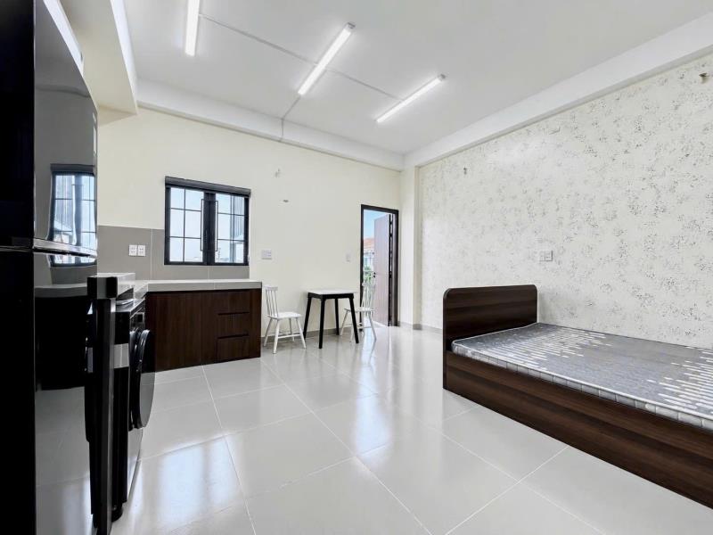 Cho thuê chung cư mini 45m2 ban công giặt riêng, bếp có hút mùi gần phan xích long, trường sa - quận 1 quận 3 full nội thất, mới 100%, có thang thoát hiểm, thang máy - Ảnh 2
