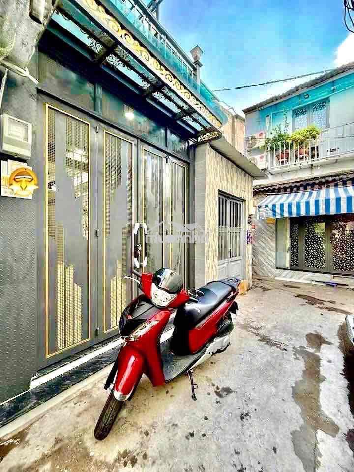 45m chỉ 4ty2 hẻm ba gác thông thoáng. vào ở ngay.