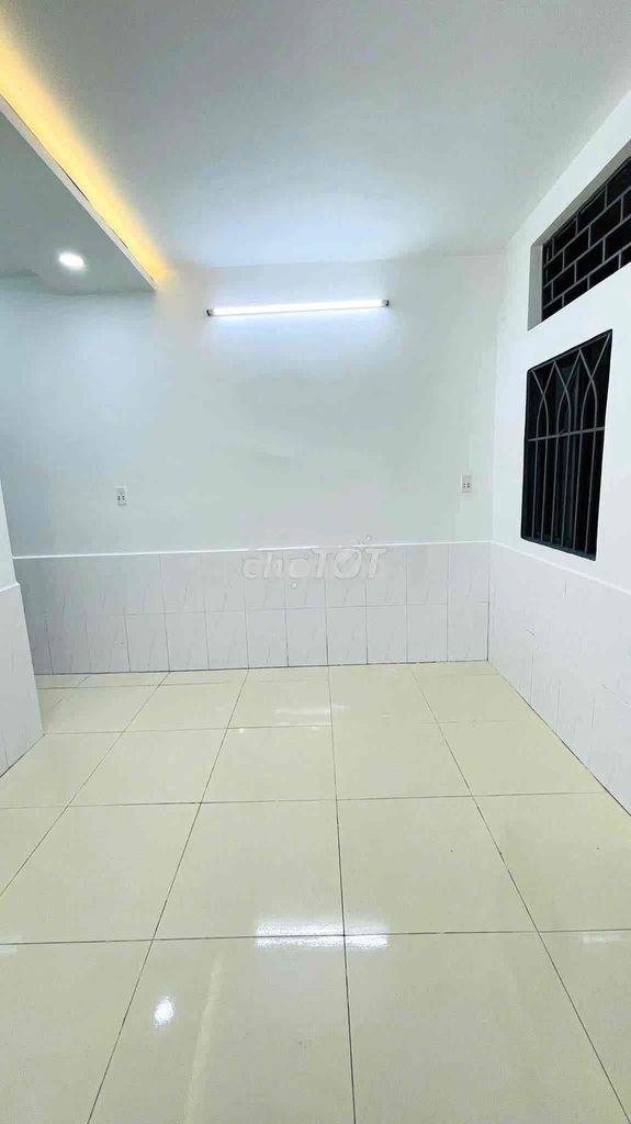 💎 💎 💎 Nhà gần sân bay giáp bình thạnh 2pn 2wc phạm văn đồng giá 8tr