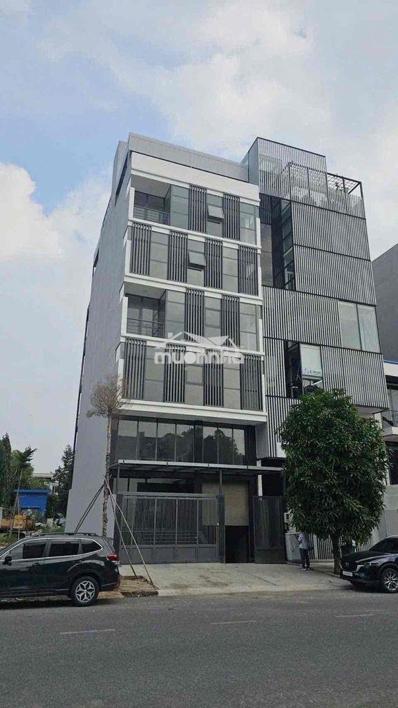 Cho thuê tòa nhà vp nguyễn thanh sơn, hầm 7 lầu – 170tr/tháng