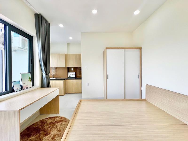 Cho thuê phòng ban công mới xây - gần emart phan huy ích - Ảnh 4