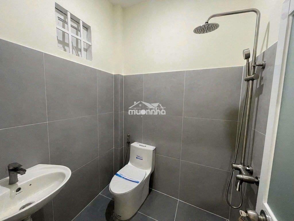 Cho thuê nhà hẻm thông xe hơi 1/ đường số 1 p16 gv 5 x20 đúc 3 lầu 20t - Ảnh 3