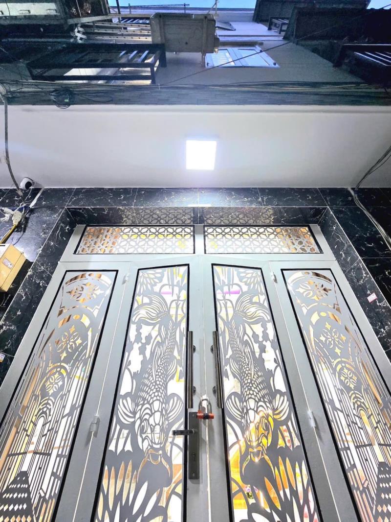 ✅Nhà 4 phòng ngủ , có sổ hồng đồng sở hữu ,liền kề quận 7 cũ