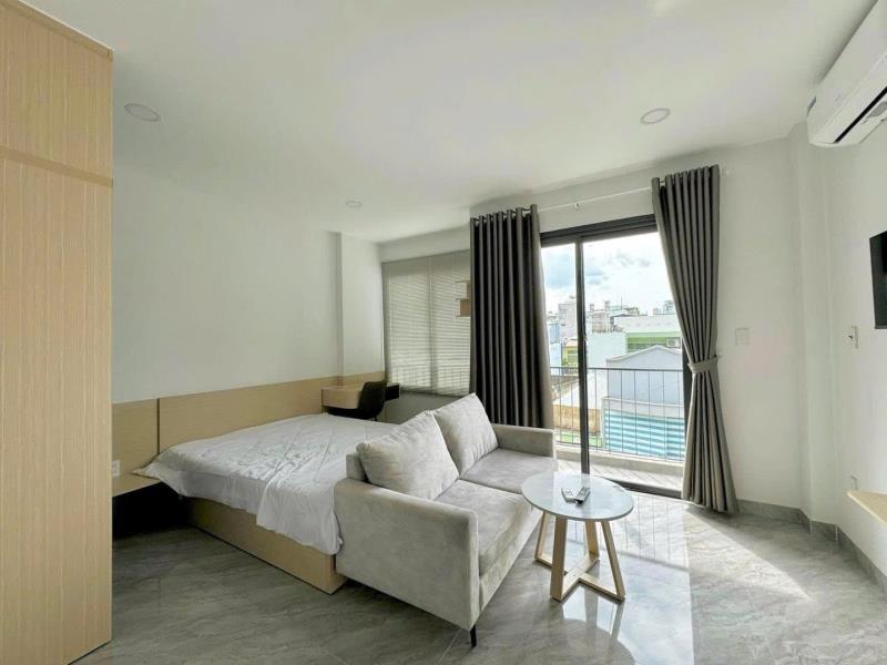 Cho thuê căn hộ phú nhuận full nội thất, ban công, cửa sổ lớn, máy giặt riêng, gần sân bay tân sơn nhất, tân bình, quận 1, quận 3 - Ảnh 2