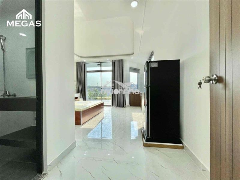 Khai trương mới xây - ban công ngay cvpm - phan văn hớn