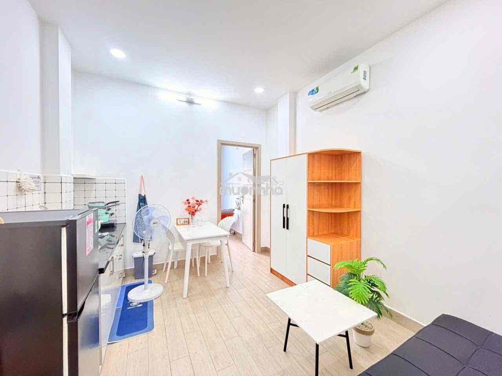 Cho thuê 1 phòng ngủ full nội thất có cửa sổ lớn tại cmt8 q10 - Ảnh 3