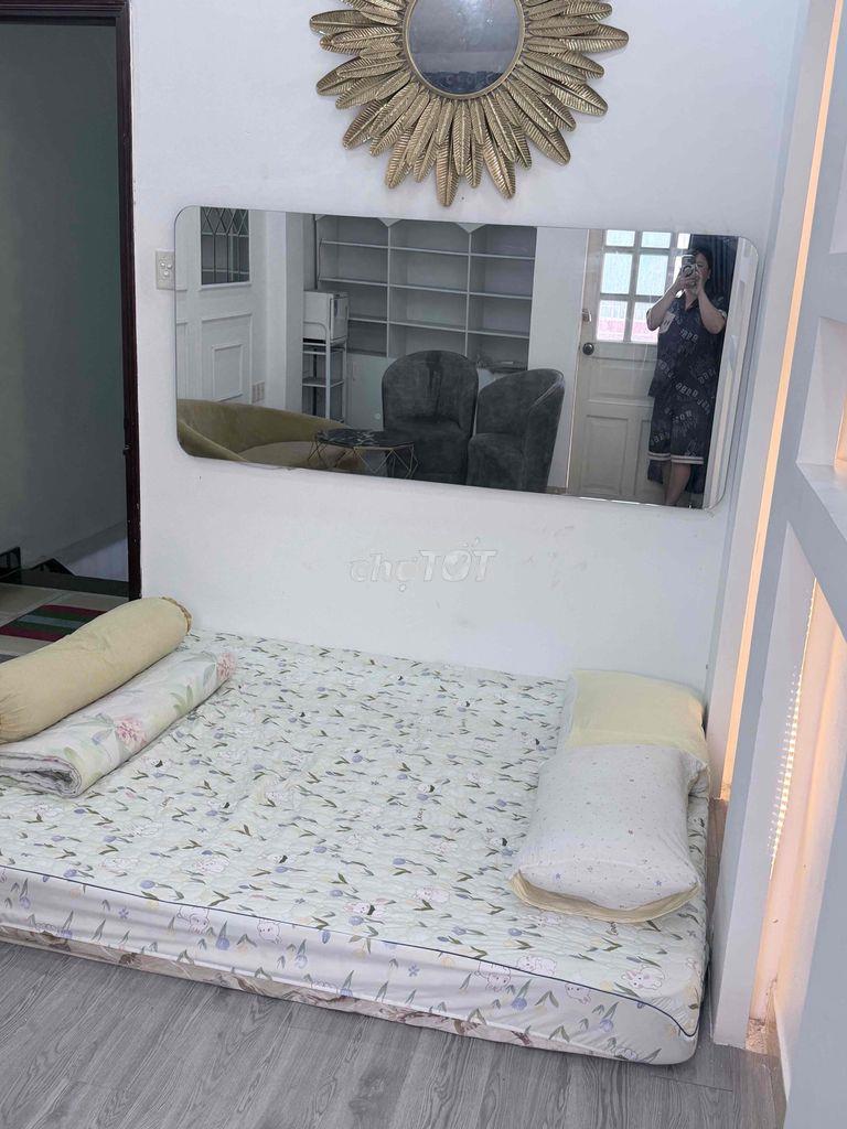 Cần cho thuê tầng 2 ngay mặt tiền đường lớn phú nhuận - Ảnh 3