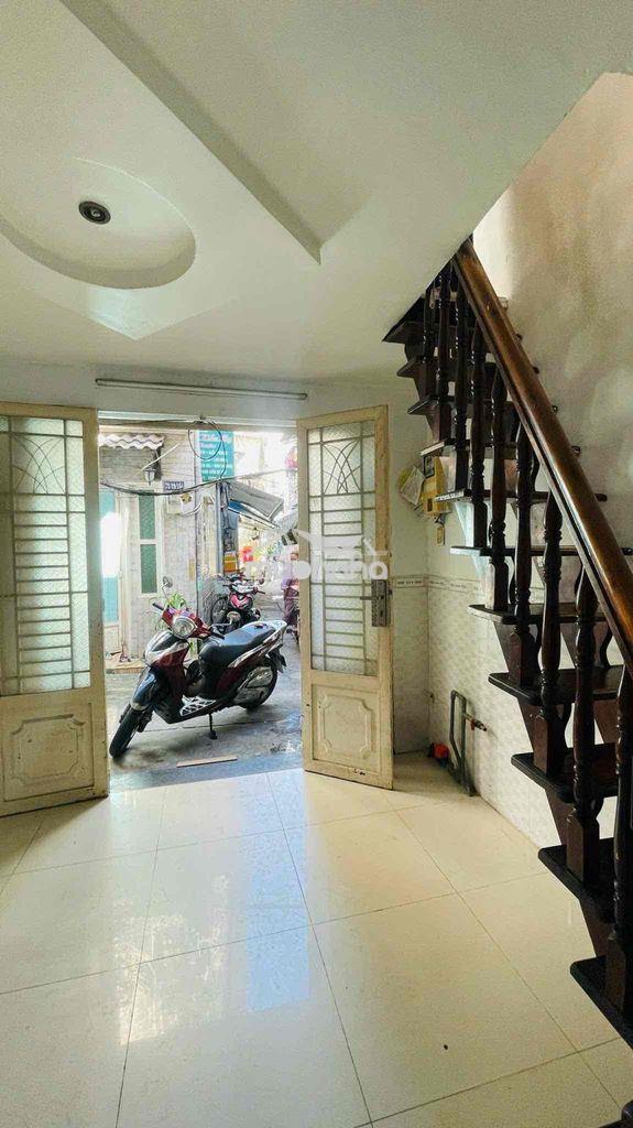 Cho thuê nhà 1 trệt 2 lầu - phan đăng lưu p5 phú nhuận