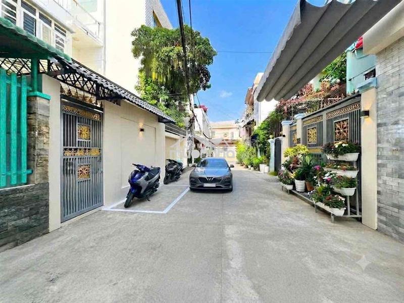 Bán nhà mới hoàn thiện - hẻm xe hơi - 4 tỷ 990