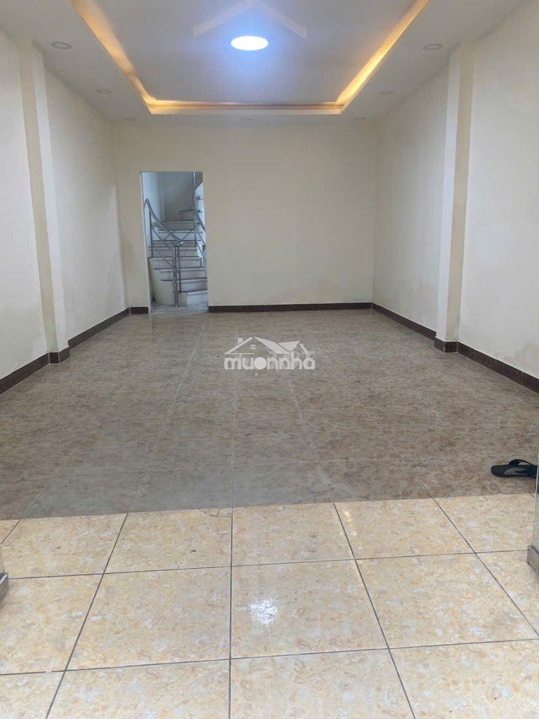 🔹🆘 Nhà nguyễn trãi cách mặt tiền 1 căn, hẻm xe hơi, 1 trệt 2 lầu