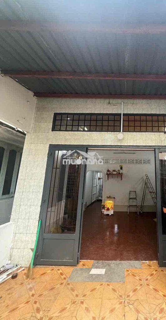 Cho thuê nhà nguyên căn 6tr / tháng gần chợ cây xoài