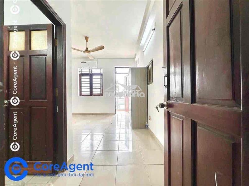 Mới hoàn thiện chdv ban công sẵn nội thất cơ bản gần đầm sen