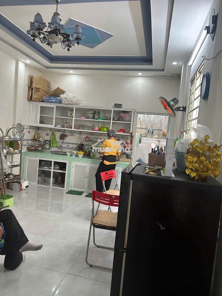 Nhà hẻm lớn giá rẻ - Ảnh 2