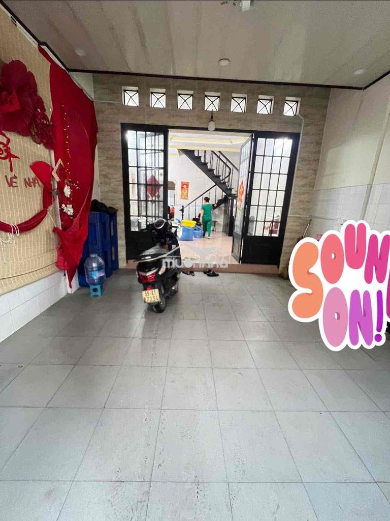 Cho thuê nhà h8m ni sư huỳnh liên p10 tân bình. dt: 4m5 x 25m 1 lầu