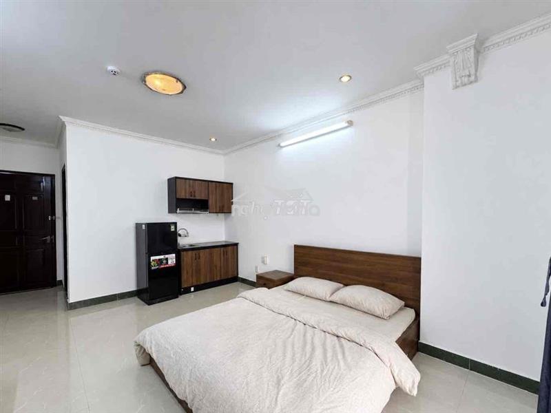 Studio mới ban công siêu thoáng - lý thường kiệt-q11